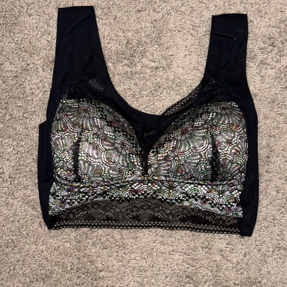 Black Lace Full-Coverage Bras with Mesh Overlays - Picture 3 of 4